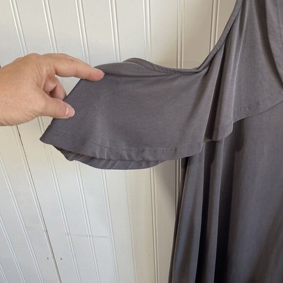 Rue 21‎ Shirt Womens Large Gray Cold Shoulder Short Sleeve Tunic Blouse - Picture 3 of 12